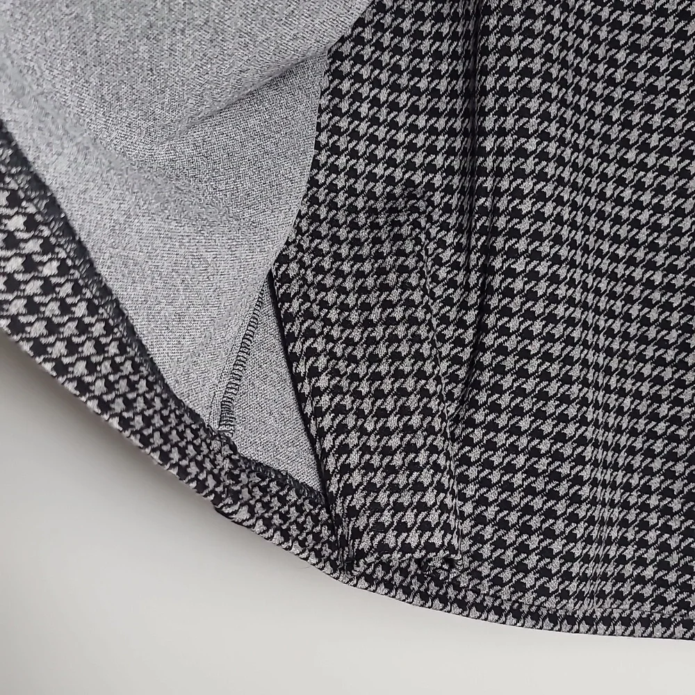 J. JILL Faux Wrap Ponte Knit Houndstooth Short Pencil Skirt Size Small